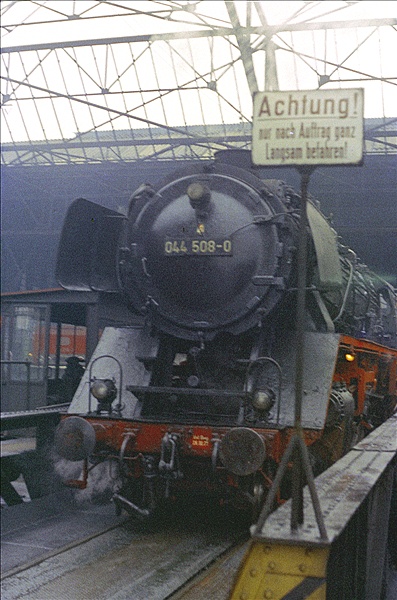 Foto:: DB 044 508-0 / Wanne-Eickel / 14.12.1974 (Foto,Fotos,Bilder,Bild,)