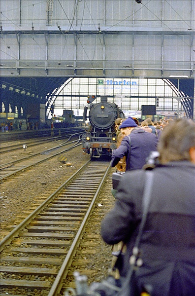 Foto:: DB 051 654-2 / Bremen / 06.04.1975 (Foto,Fotos,Bilder,Bild,)