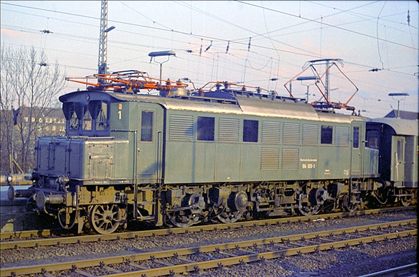 Foto:: DB 104 020-3 / Muenster / 08.04.1975 (Foto,Fotos,Bilder,Bild,)