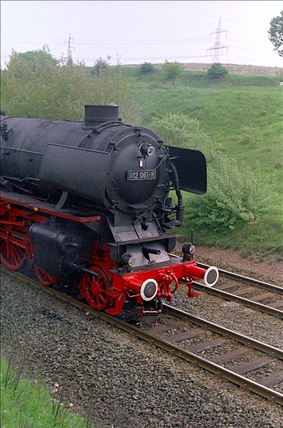 Foto:: DB 012 061-8 / Euskirchen - Kall / 25.05.1975 (Foto,Fotos,Bilder,Bild,)