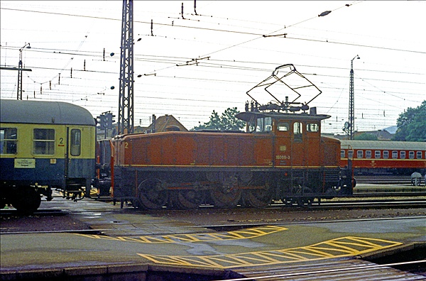 Foto:: DB 160 011-3 / Freilassing / 21.07.1975 (Foto,Fotos,Bilder,Bild,)