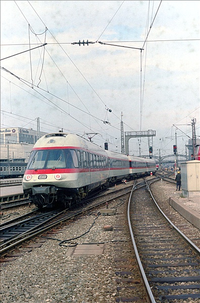 Foto:: DB 403 003-7 / Muenchen / 24.07.1975 (Foto,Fotos,Bilder,Bild,)