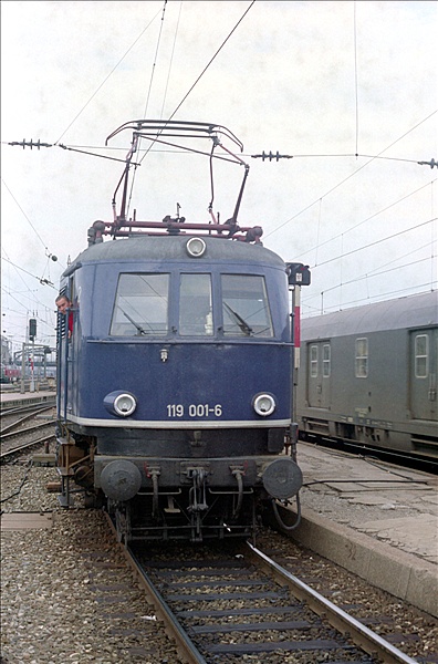 Foto:: DB 119 001-6 / Muenchen / 24.07.1975 (Foto,Fotos,Bilder,Bild,)