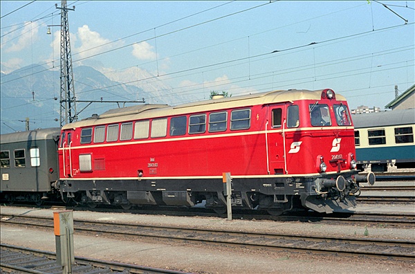 Foto:: OeBB 2043.63 / Innsbruck / 28.07.1975 (Foto,Fotos,Bilder,Bild,)