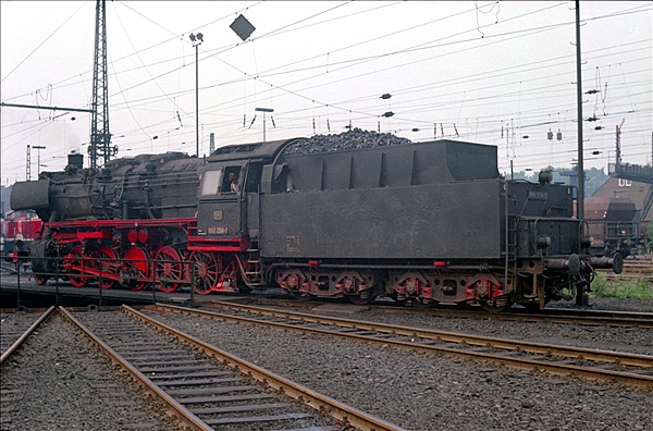 Foto:: DB 050 256-7 / Oberhausen-Osterfeld / 13.08.1975 (Foto,Fotos,Bilder,Bild,)