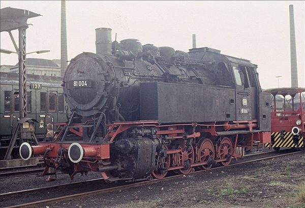 Foto:: 81 004 / Bochum-Dahlhausen / 07.09.1975 (Foto,Fotos,Bilder,Bild,)