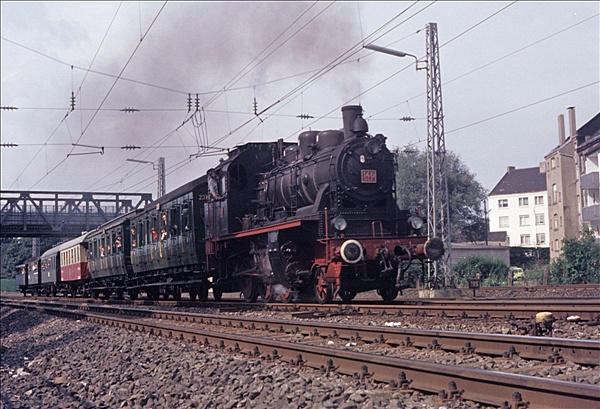 Foto:: 146 BLE / Bochum-Dahlhausen / 07.09.1975 (Foto,Fotos,Bilder,Bild,)