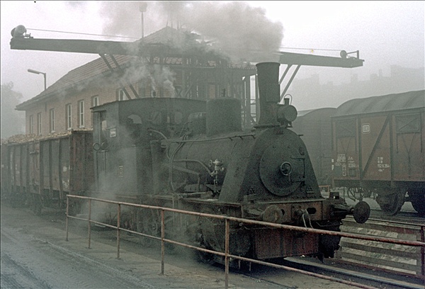 Foto:: Warburger Zuckerfabrik Lok 2 / Warburg / 26.10.1975 (Foto,Fotos,Bilder,Bild,)