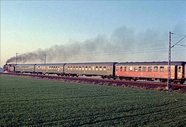 Foto:: DB 042 245-1 / Paderborn / 26.10.1975 (Foto,Fotos,Bilder,Bild,)