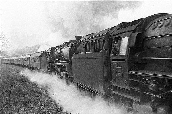 Foto:: DB 012 066-7 / Erkrath / 07.12.1975 (Foto,Fotos,Bilder,Bild,)