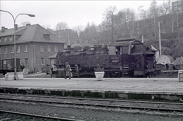 Foto:: DR 86 1621-1 / Aue / 30.12. 1975 (Foto,Fotos,Bilder,Bild,)