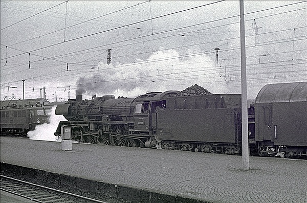Foto:: DR 03 2243-8 / Leipzig / 04.01.1976 (Foto,Fotos,Bilder,Bild,)