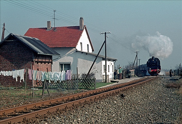 Foto:: EK 24 083 + EK 24 009 / Wehrden - Messinghausen / 22.02.1976 (Foto,Fotos,Bilder,Bild,)