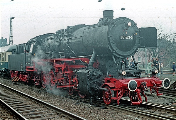 Foto:: DB 051 462-0 Dampflokabschied / Stolberg / 04.04.1976 (Foto,Fotos,Bilder,Bild,)