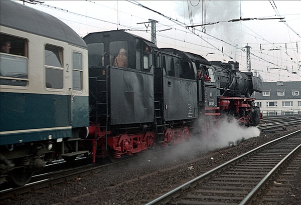 Foto:: DB 050 164-3 Dampflokabschied / Aachen / 04.04.1976 (Foto,Fotos,Bilder,Bild,)