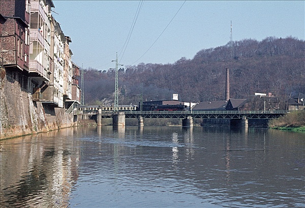 Foto:: DB 042 308-7 / Hohenlimburg / 11.04.1976 (Foto,Fotos,Bilder,Bild,)