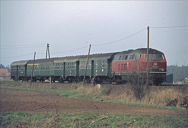 Foto:: DB 216 084-4 / Salzbergen / 15.04.1976 (Foto,Fotos,Bilder,Bild,)