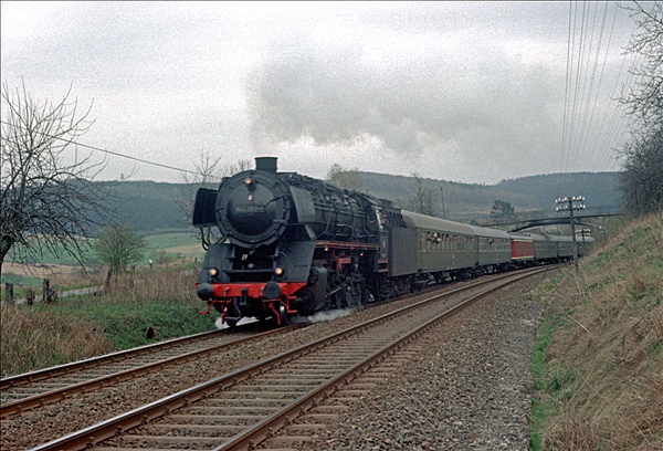 Foto:: DB 044 067-7 / Bodenfelde / 25.04.1976 (Foto,Fotos,Bilder,Bild,)