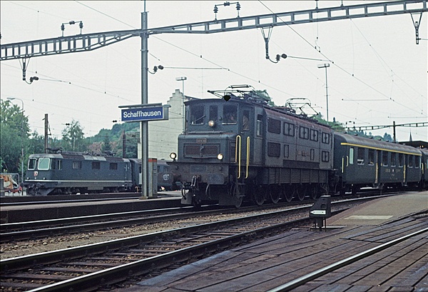 Foto:: SBB 10930 Ae 4/7 / Schaffhausen / 13.08.1976 (Foto,Fotos,Bilder,Bild,)