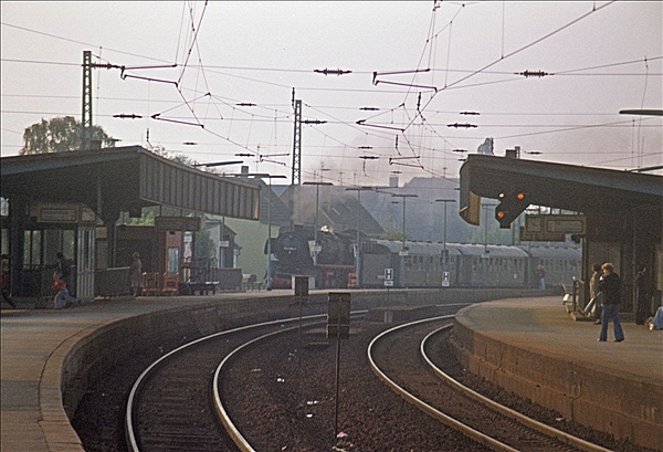 Foto:: DB 044 508-0 / Muelheim / 09.10.1976 (Foto,Fotos,Bilder,Bild,)