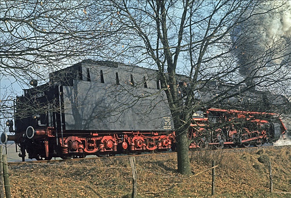 Foto:: DB 044 508-0 / Volme-Ehringhausen / 06.03.1977 (Foto,Fotos,Bilder,Bild,)