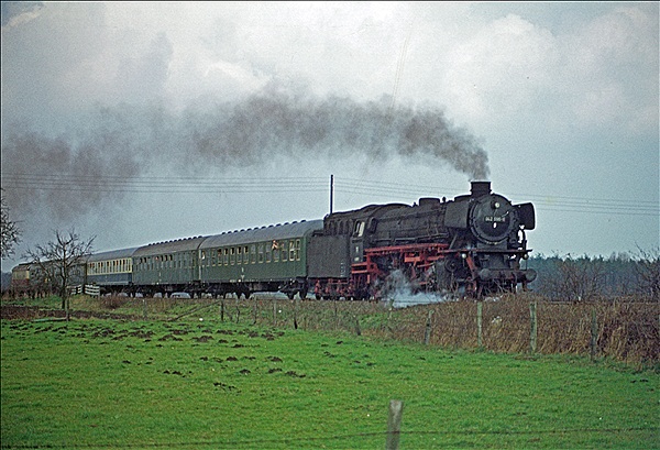 Foto:: DB 042 096-8 / Tecklingen / 20.03.1977 (Foto,Fotos,Bilder,Bild,)