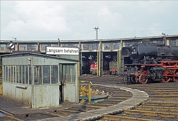 Foto:: DB 042 113-1, DB 221 145-6 + DB 043 321-9 / Rheine / 20.03.1977 (Foto,Fotos,Bilder,Bild,)