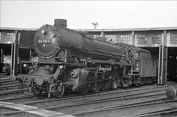Foto:: DB 042 096-8 / Rheine / 20.03.1977 (Foto,Fotos,Bilder,Bild,)