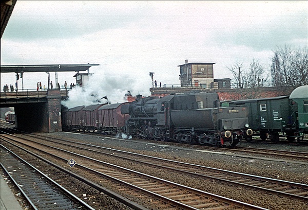 Foto:: DR 52 / Berlin / 09.04.1977 (Foto,Fotos,Bilder,Bild,)