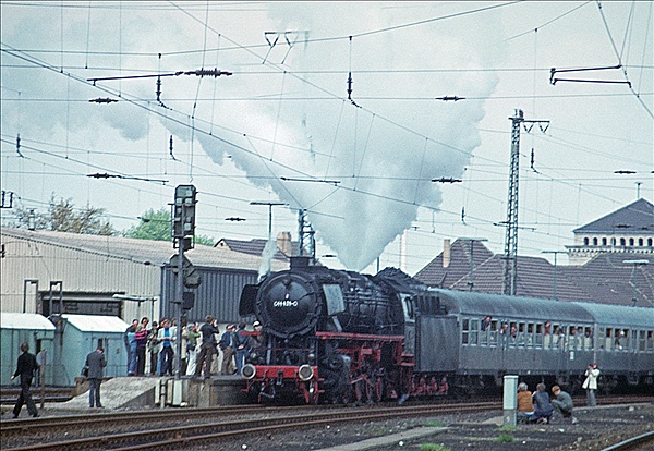 Foto:: DB 044 424-0 / Wanne-Eickel / 15.05.1977 (Foto,Fotos,Bilder,Bild,)