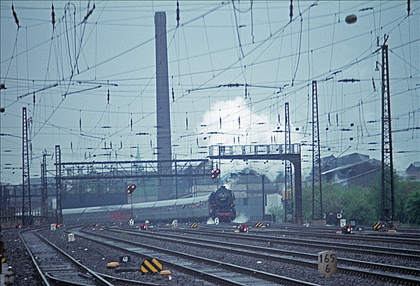 Foto:: DB 044 556-9 / Dortmund / 15.05.1977 (Foto,Fotos,Bilder,Bild,)