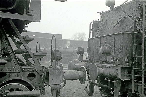 Foto:: DB 044 377-0 / Gelsenkirchen / 19.05.1977 (Foto,Fotos,Bilder,Bild,)