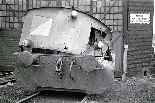 Foto:: DB 323 / Gelsenkirchen / 19.05.1977 (Foto,Fotos,Bilder,Bild,)