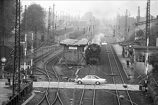 Foto:: DB 042 113-1 / Kamen / 21.05.1977 (Foto,Fotos,Bilder,Bild,)