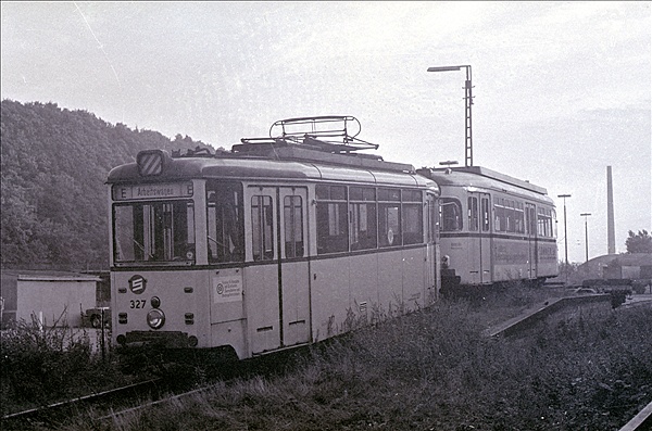 Foto:: HST 327 + HST 53 / Hagen / Oktober 1977 (Foto,Fotos,Bilder,Bild,)
