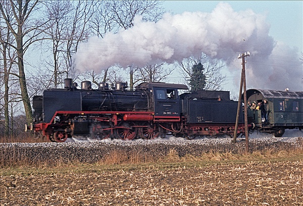 Foto:: EK 24 083 / Sonderfahrt Muenster - Brilon Stadt / 15.01.1978 (Foto,Fotos,Bilder,Bild,)