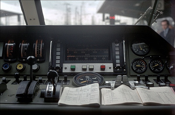 Foto:: DB 403 004-5 / Dortmund / 05.03.1978 (Foto,Fotos,Bilder,Bild,)