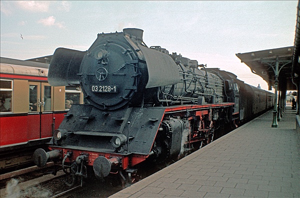 Foto:: DR 03 2128-1 / Berlin / 24.03.1978 (Foto,Fotos,Bilder,Bild,)