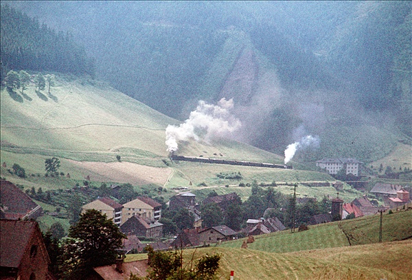 Foto:: OeBB 197.301 + OeBB 97.208 / Vordernberg / 23.07.1978 (Foto,Fotos,Bilder,Bild,)