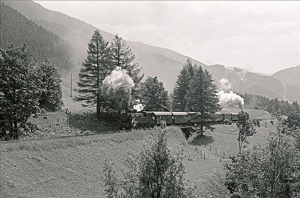 Foto:: OeBB 197.301 + OeBB 97.208 / Vordernberg / 23.07.1978 (Foto,Fotos,Bilder,Bild,)