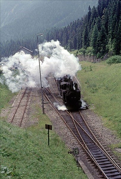 Foto:: OeBB 197.301 + OeBB 97.208 / Praebichl / 23.07.1978 (Foto,Fotos,Bilder,Bild,)