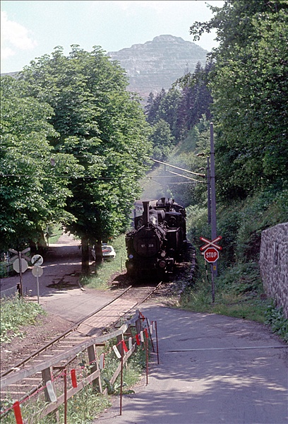 Foto:: OeBB 197.301 + OeBB 97.208 / Eisenerz / 23.07.1978 (Foto,Fotos,Bilder,Bild,)