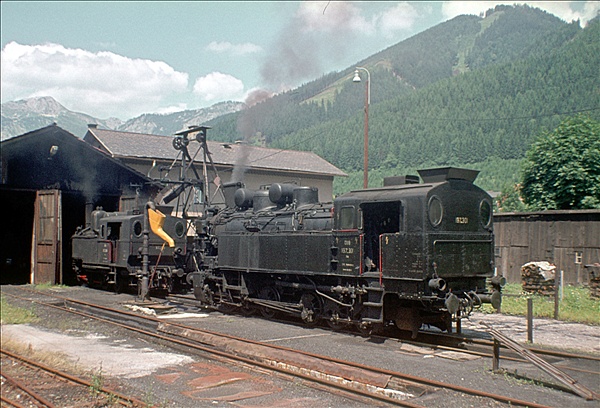 Foto:: OeBB 197 301 + OeBB 97 208 / Eisenerz / 23.07.1978 (Foto,Fotos,Bilder,Bild,)