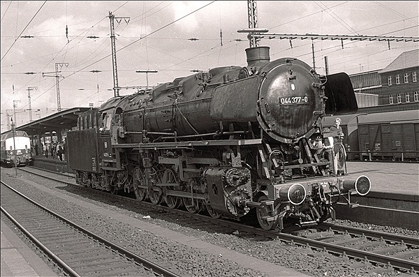 Foto:: DB 044 377-0 / Wanne-Eickel / 03.09.1978 (Foto,Fotos,Bilder,Bild,)