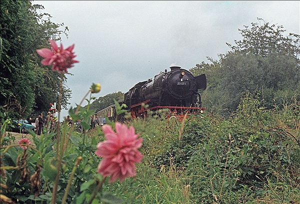 Foto:: VSM6 (ex DB 23 071) / Apeldoorn-Loenen / 10.09.1978 (Foto,Fotos,Bilder,Bild,)