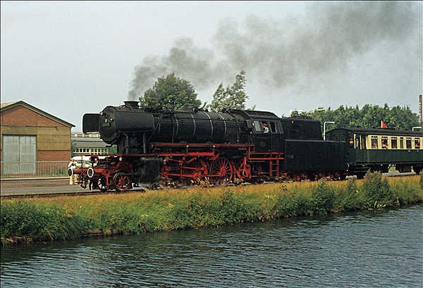 Foto:: VSM 2 (ex DB 23 076) / Apeldoorn / 10.09.1978 (Foto,Fotos,Bilder,Bild,)