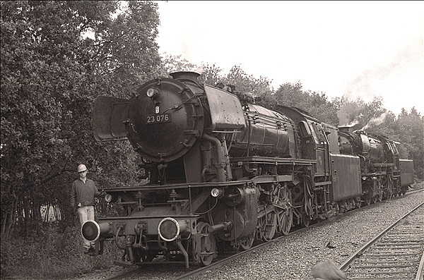 Foto:: VSM6 (ex DB 23 071) + VSM2 (ex DB 23 076) / Beekbergen / 10.09.1978 (Foto,Fotos,Bilder,Bild,)