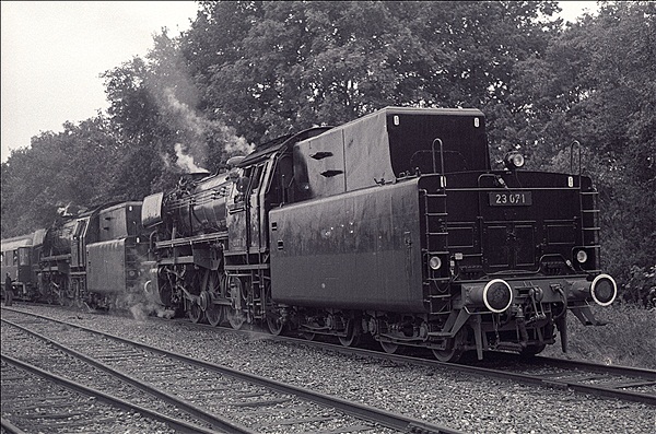 Foto:: VSM6 (ex DB 23 071) + VSM2 (ex DB 23 076) / Beekbergen / 10.09.1978 (Foto,Fotos,Bilder,Bild,)