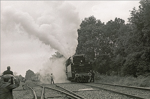 Foto:: VSM6 (ex DB 23 071) + VSM2 (ex DB 23 076) / Beekbergen / 10.09.1978 (Foto,Fotos,Bilder,Bild,)