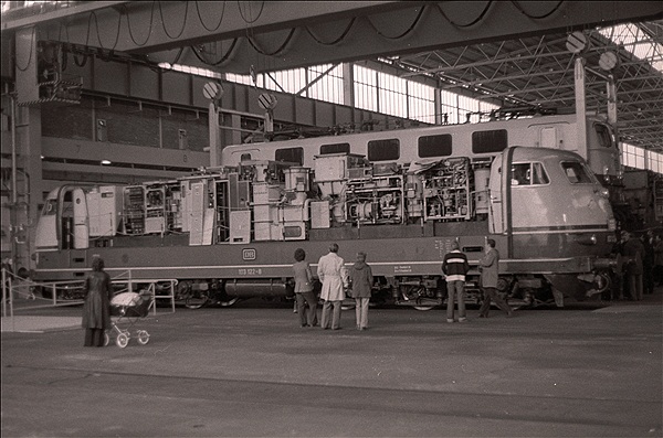 Foto:: DB 103 122-8 + DB 141 342-6 / Opladen / 30.09.1978 (Foto,Fotos,Bilder,Bild,)